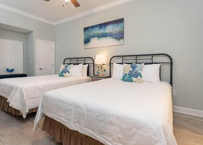Phoenix Gulf Towers 1702 Apartment