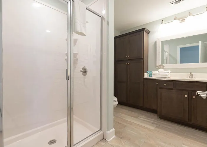 Phoenix Gulf Towers 1702 Apartment